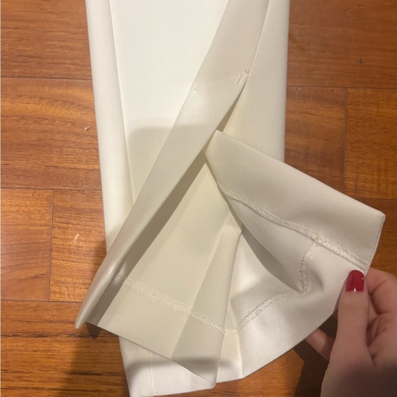 Zara - Picture 5 of 6